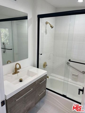 15434 Mulholland Drive, Los Angeles, CA 90077