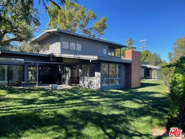 15434 Mulholland Drive, Los Angeles, CA 90077
