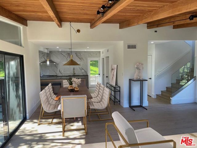 15434 Mulholland Drive, Los Angeles, CA 90077