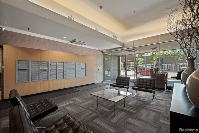 432 S Washington Avenue 1804, Royal Oak, MI 48067