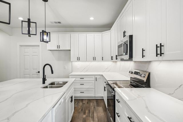 305 Campbell Street, Terrell, TX 75160