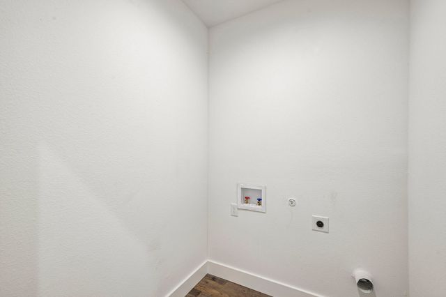 305 Campbell Street, Terrell, TX 75160