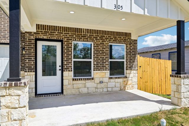 305 Campbell Street, Terrell, TX 75160