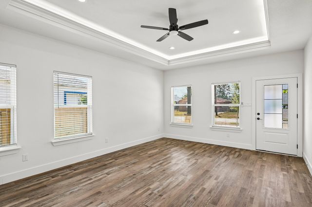 305 Campbell Street, Terrell, TX 75160