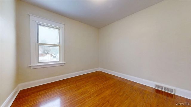 2459 La Salle Avenue, Niagara Falls, NY 14301