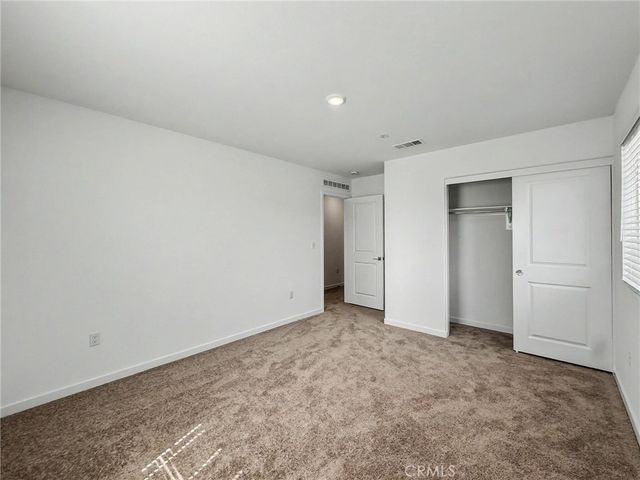 1366 Thunderbolt Lane, Rialto, CA 92376