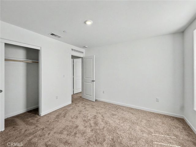 1366 Thunderbolt Lane, Rialto, CA 92376