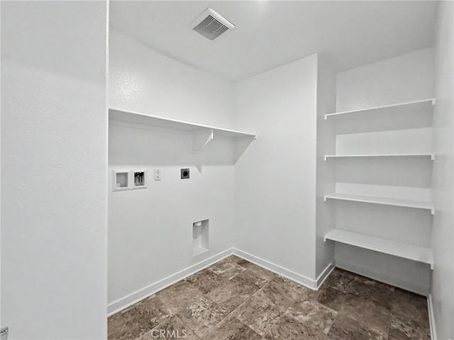 1366 Thunderbolt Lane, Rialto, CA 92376