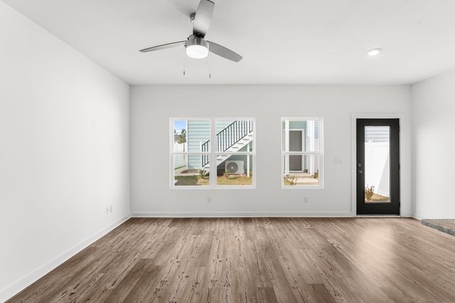379 Arrowwood Boulevard, Freeport, FL 32439