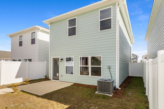 379 Arrowwood Boulevard, Freeport, FL 32439