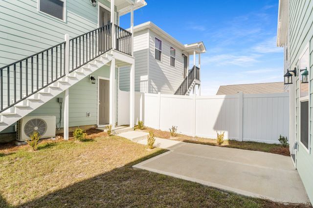 379 Arrowwood Boulevard, Freeport, FL 32439