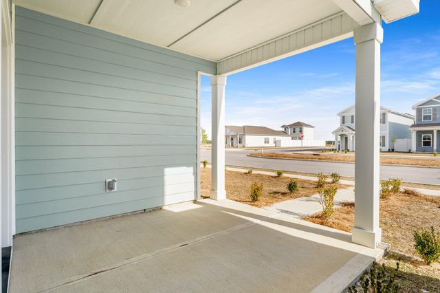 379 Arrowwood Boulevard, Freeport, FL 32439
