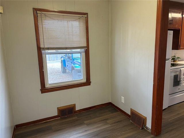 43 S 19th Street, Kansas City, KS 66102