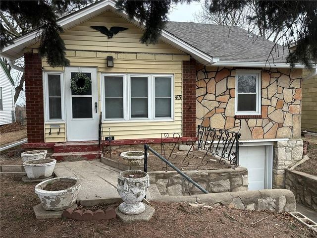 43 S 19th Street, Kansas City, KS 66102