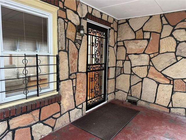 43 S 19th Street, Kansas City, KS 66102