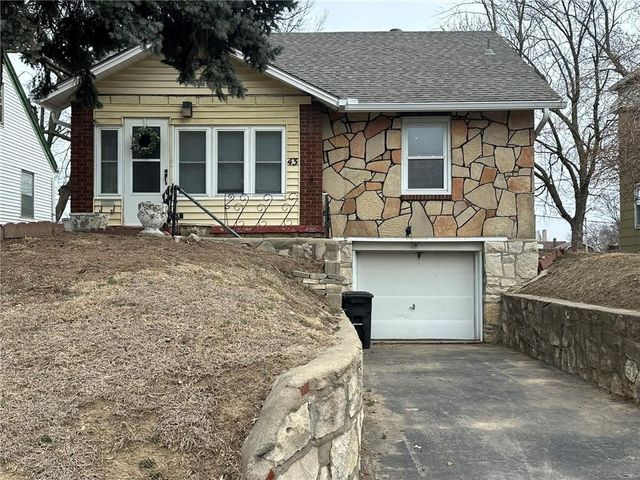43 S 19th Street, Kansas City, KS 66102