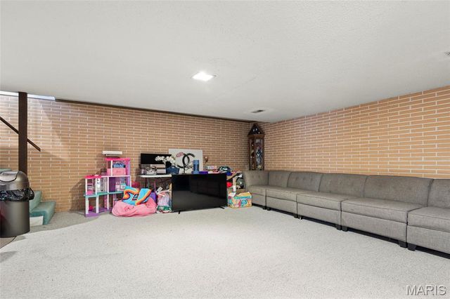 3518 Canterbury Drive, St Charles, MO 63303