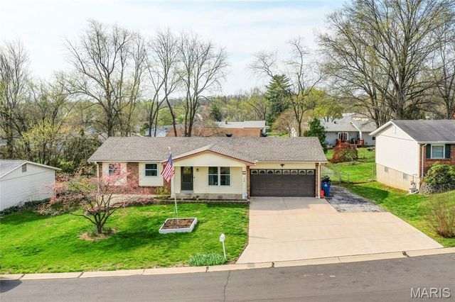 3518 Canterbury Drive, St Charles, MO 63303