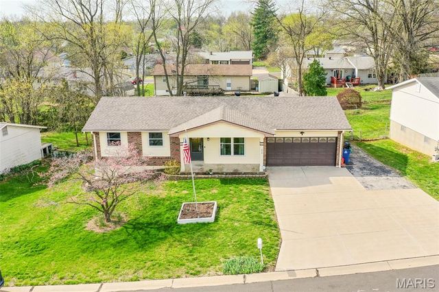 3518 Canterbury Drive, St Charles, MO 63303