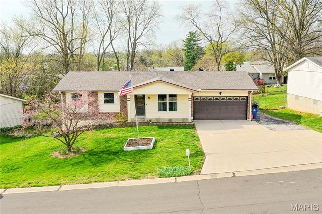 3518 Canterbury Drive, St Charles, MO 63303