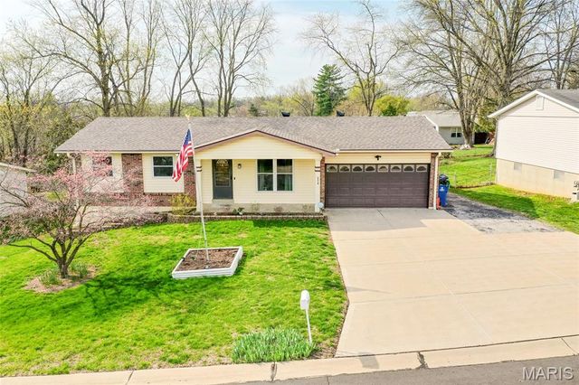 3518 Canterbury Drive, St Charles, MO 63303