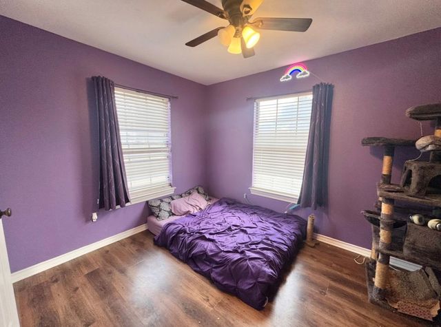 612 Cardinal ST, Elgin, TX 78621