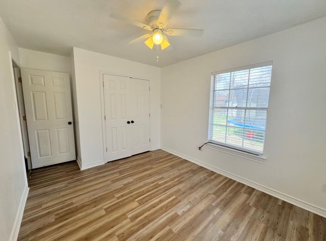 612 Cardinal ST, Elgin, TX 78621