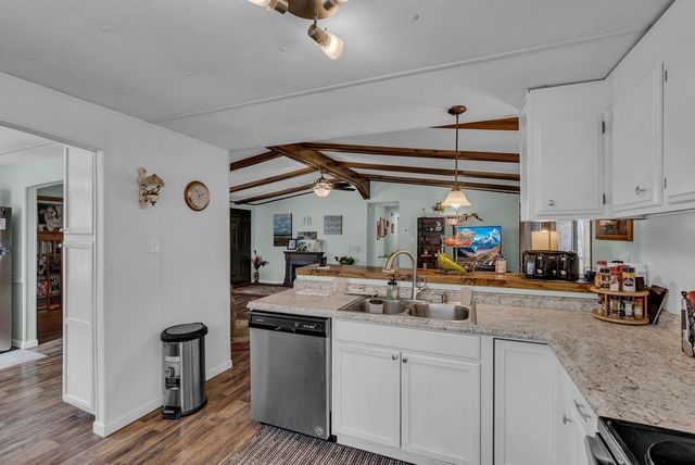 329 Rugby Rd, Crossville, TN 38558