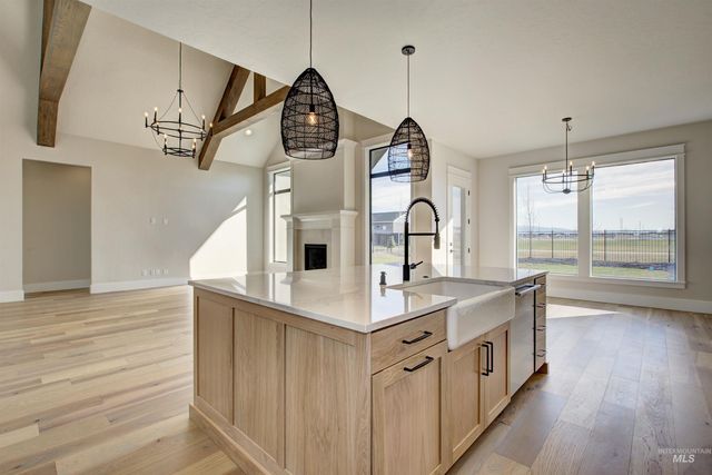 5876 S Pinpoint Way, Meridian, ID 83642