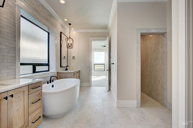 5876 S Pinpoint Way, Meridian, ID 83642