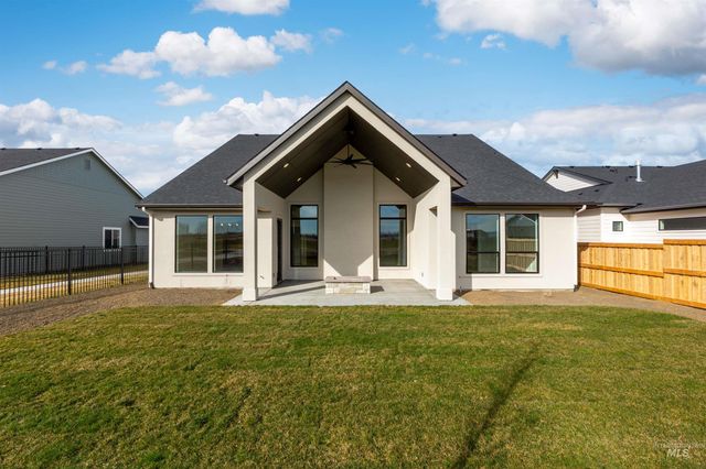 5876 S Pinpoint Way, Meridian, ID 83642