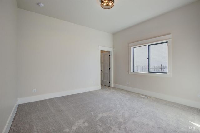 5876 S Pinpoint Way, Meridian, ID 83642