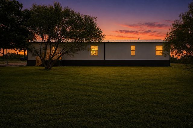 1053 Carnagie Road, Poolville, TX 76487