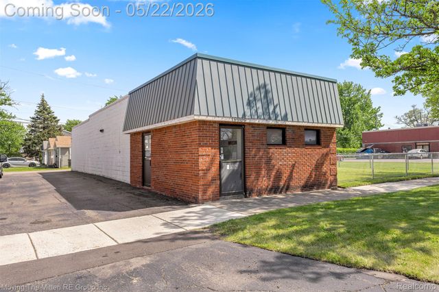 18906 Dix Road, Melvindale, MI 48122
