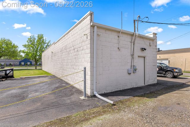 18906 Dix Road, Melvindale, MI 48122
