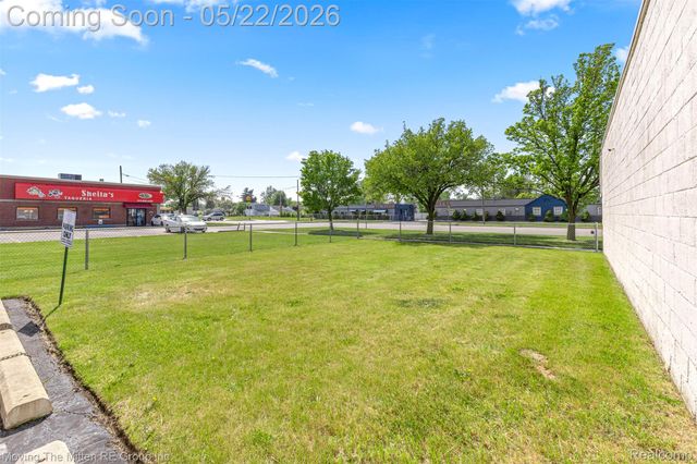 18906 Dix Road, Melvindale, MI 48122