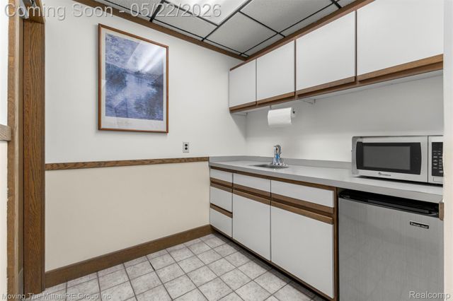 18906 Dix Road, Melvindale, MI 48122