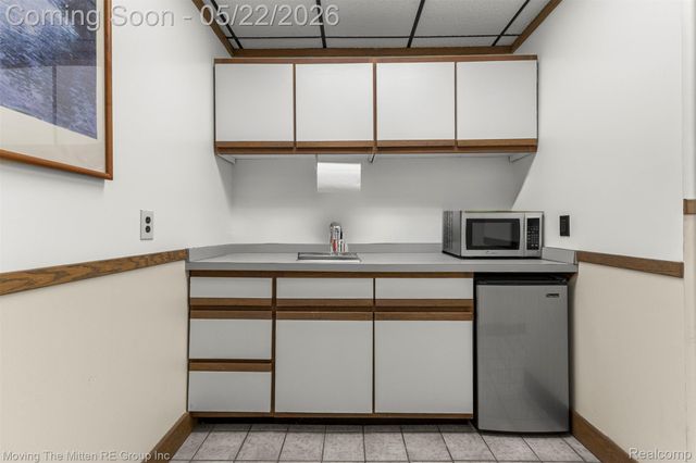 18906 Dix Road, Melvindale, MI 48122