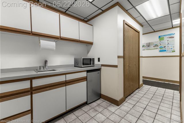 18906 Dix Road, Melvindale, MI 48122
