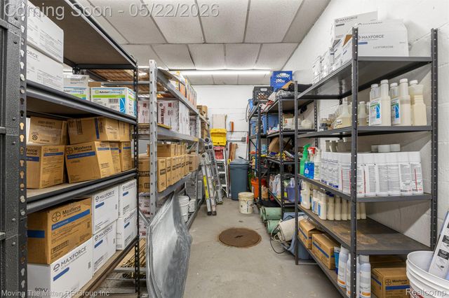 18906 Dix Road, Melvindale, MI 48122