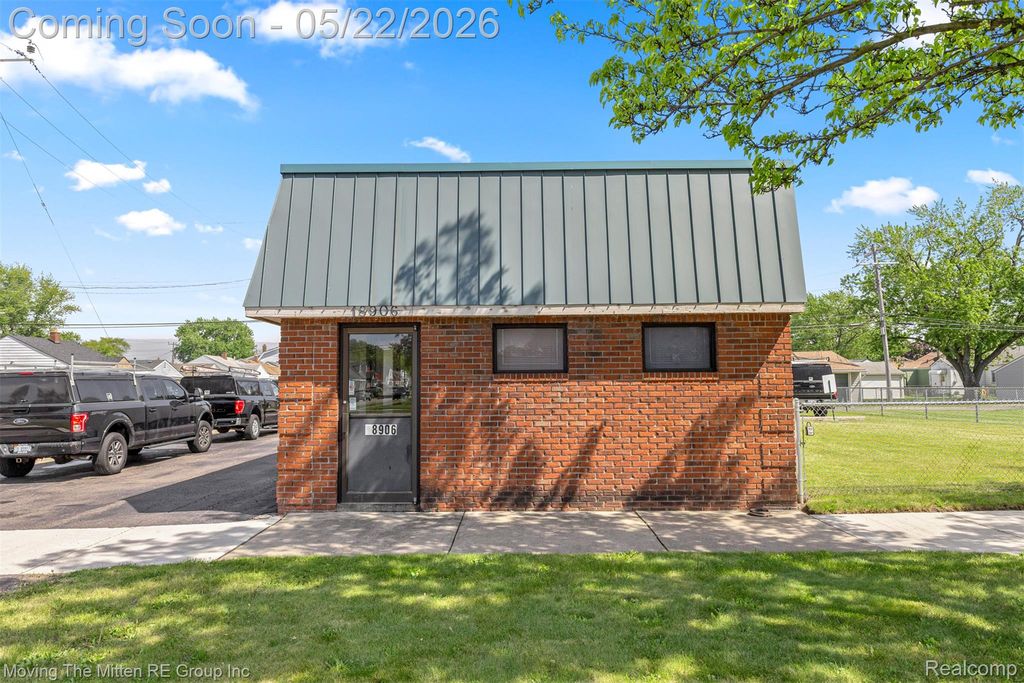 18906 Dix Road, Melvindale, MI 48122