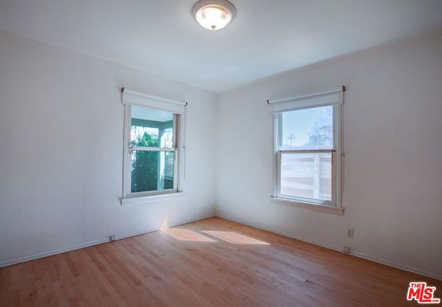 1548 Cabrillo Avenue, Los Angeles, CA 90291