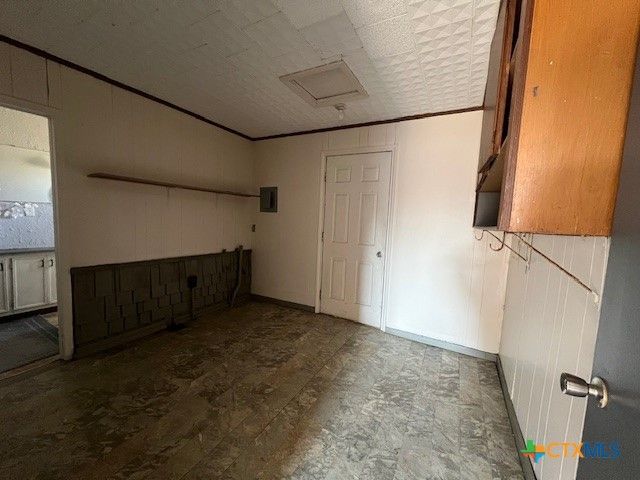 407 Bois D' Arc, Edna, TX 77957