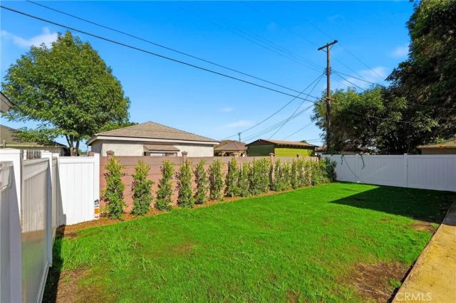 2018 N Parmelee, Compton, CA 90222