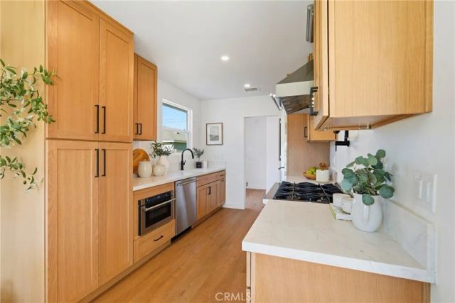 2018 N Parmelee, Compton, CA 90222