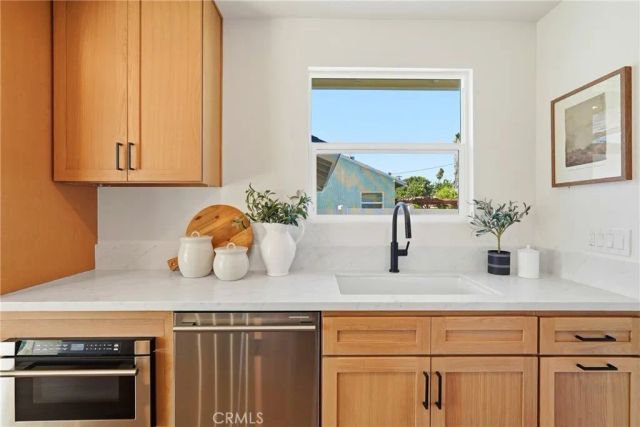 2018 N Parmelee, Compton, CA 90222