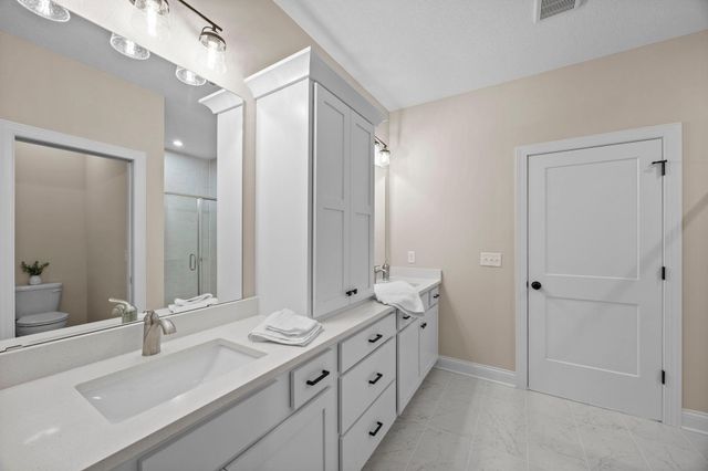 7082 Weston Lane N, Maple Grove, MN 55311