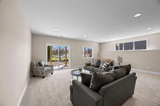 7082 Weston Lane N, Maple Grove, MN 55311