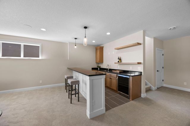 7082 Weston Lane N, Maple Grove, MN 55311