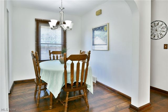 190 Kenmore Avenue SE, Warren, OH 44483